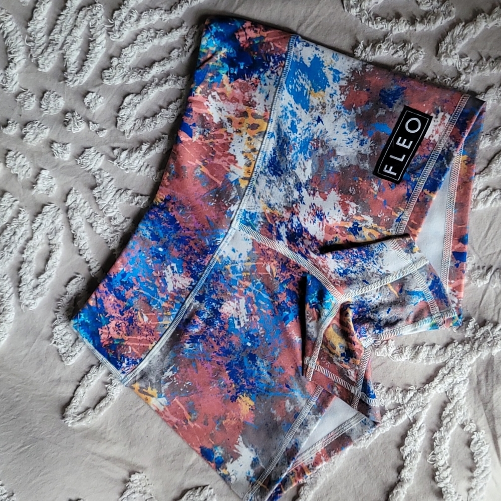 FLEO 3.25 Shorts EUC Small Sweet Oasis